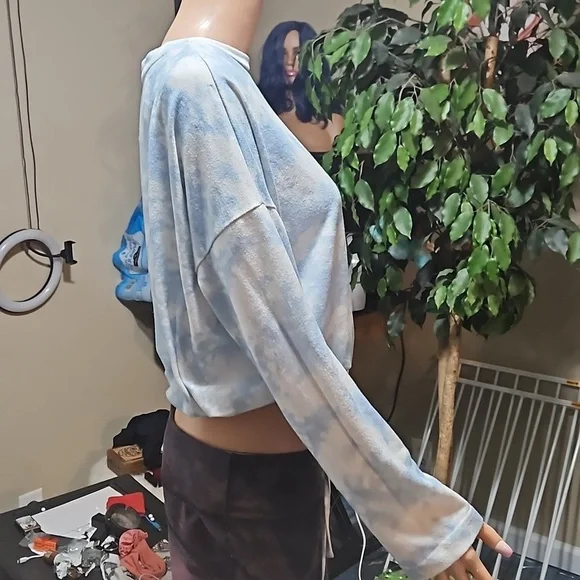 April Kiss Long Sleeve Light Blue Sky Tye-Dye Blouse - Picture 4 of 6